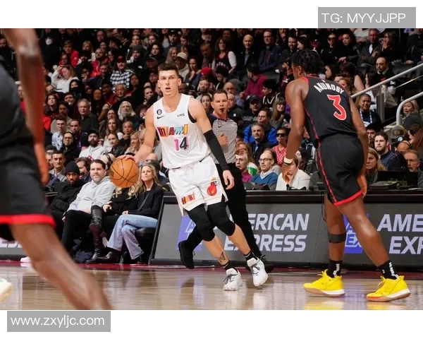 铁！热火队史首次出手至少30次三分但命中率低于14%